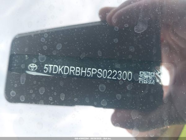 2023 TOYOTA HIGHLANDER XLE