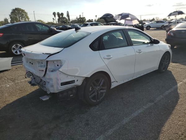 2021 KIA FORTE GT Line