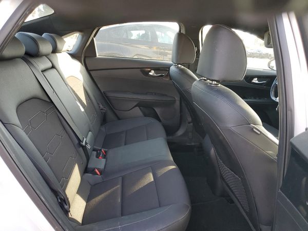 2021 KIA FORTE GT Line
