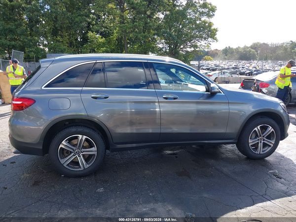 2017 MERCEDES-BENZ GLC 300 4MATIC