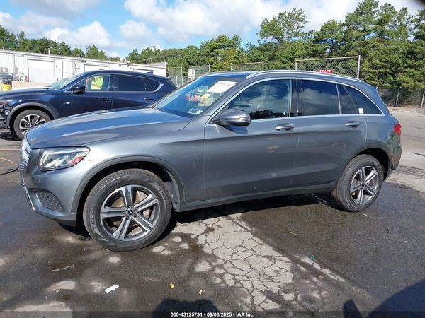 2017 MERCEDES-BENZ GLC 300 4MATIC
