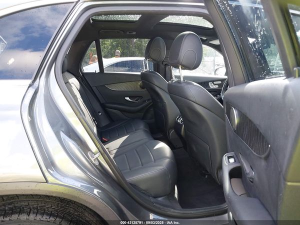 2017 MERCEDES-BENZ GLC 300 4MATIC