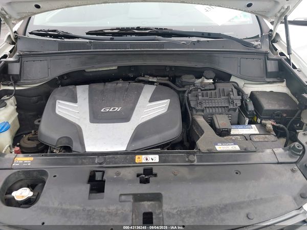 2017 HYUNDAI SANTA FE SE