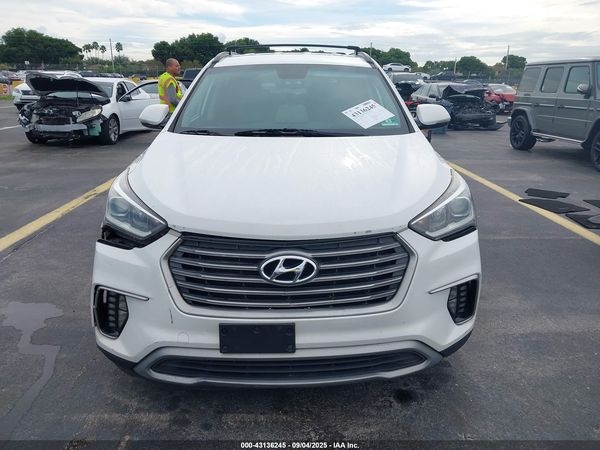 2017 HYUNDAI SANTA FE SE
