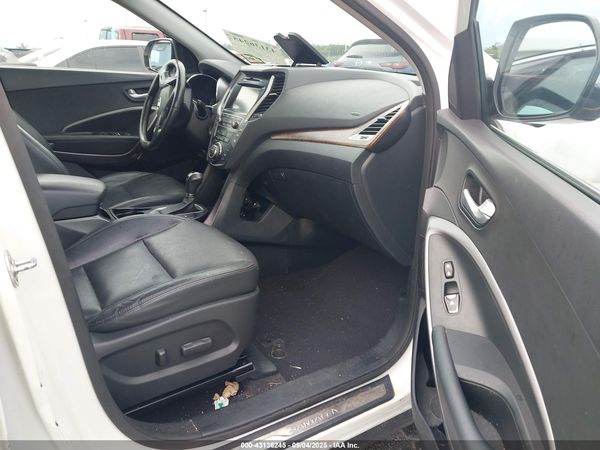 2017 HYUNDAI SANTA FE SE