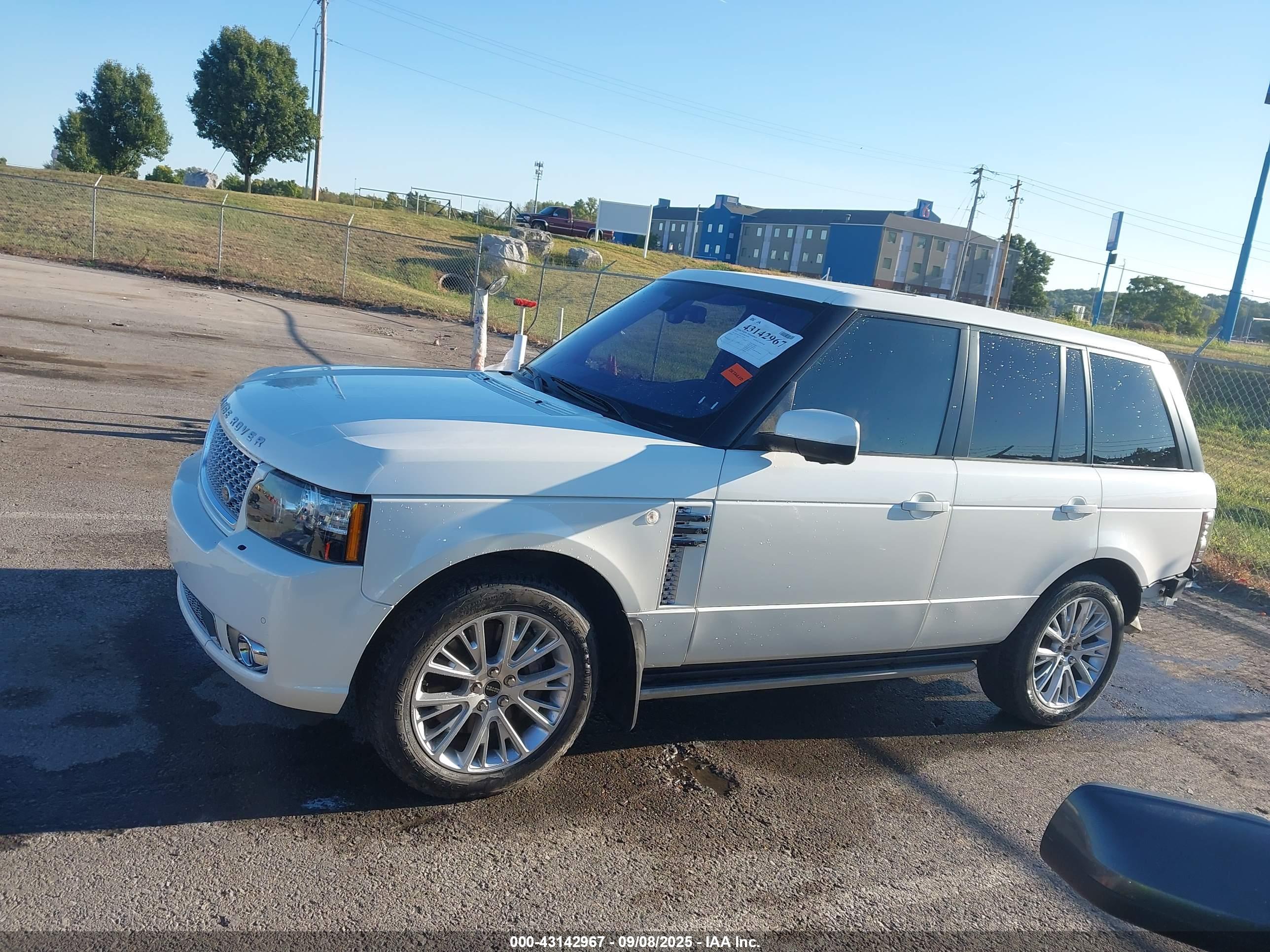 2012 LAND ROVER RANGE ROVER SUPERCHARGED