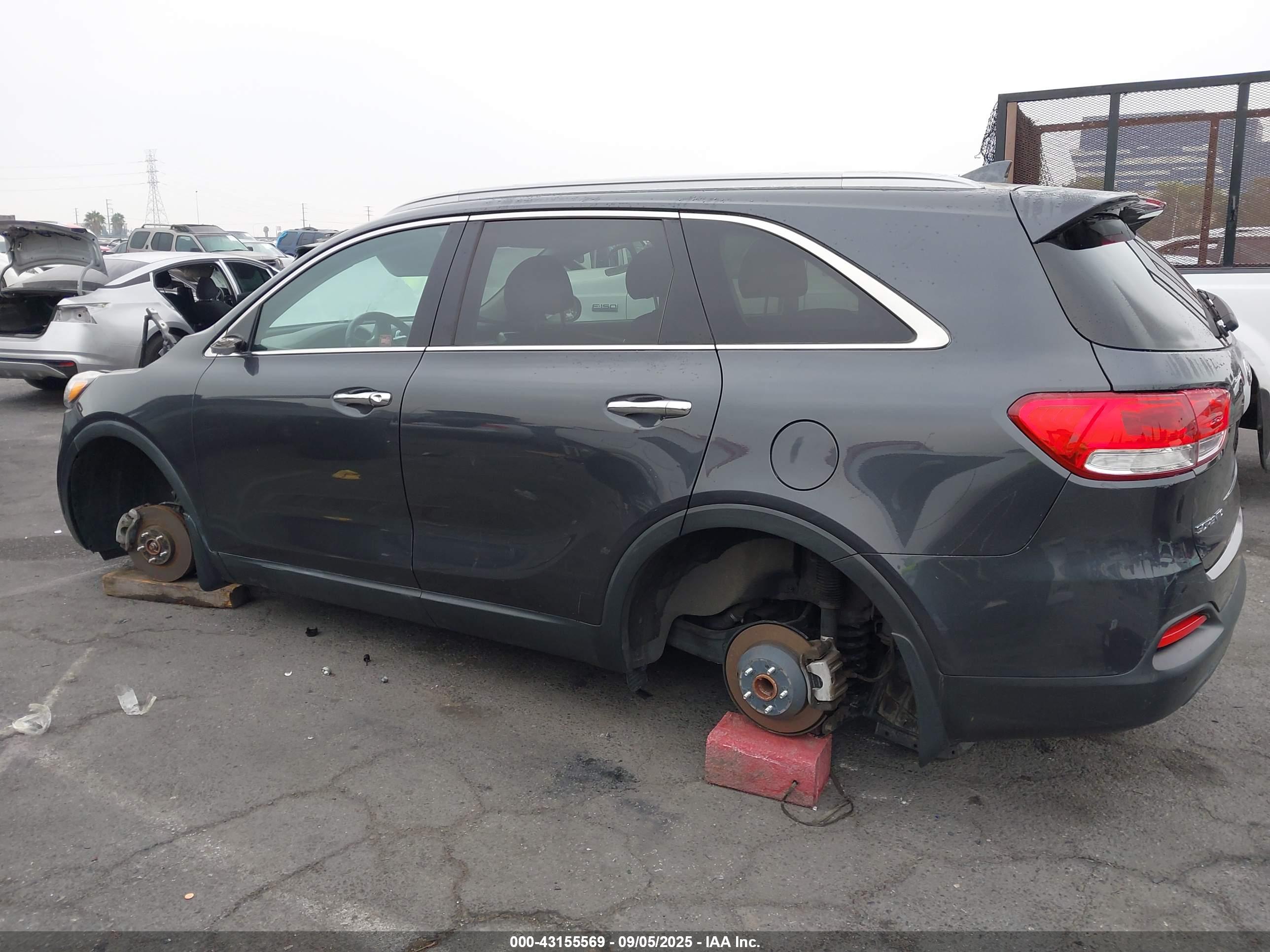 2018 KIA SORENTO 2.4L LX