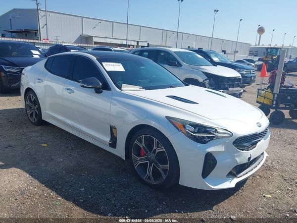 2018 KIA STINGER GT1
