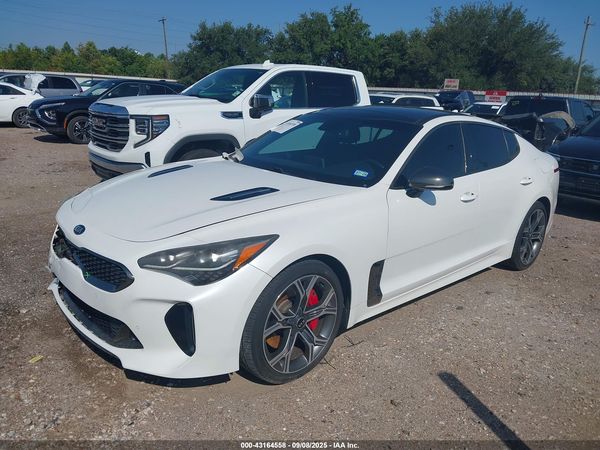 2018 KIA STINGER GT1