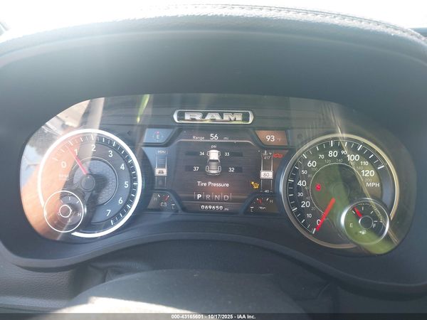 2021 RAM 1500 LARAMIE  4X4 5'7 BOX