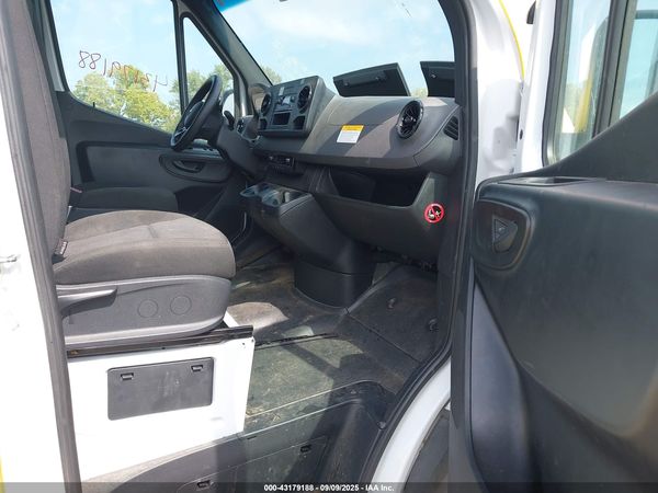 2023 MERCEDES-BENZ SPRINTER 2500 STANDARD ROOF 4-CYL GAS