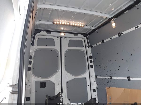 2023 MERCEDES-BENZ SPRINTER 2500 STANDARD ROOF 4-CYL GAS