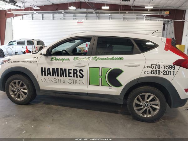 2016 HYUNDAI TUCSON SE