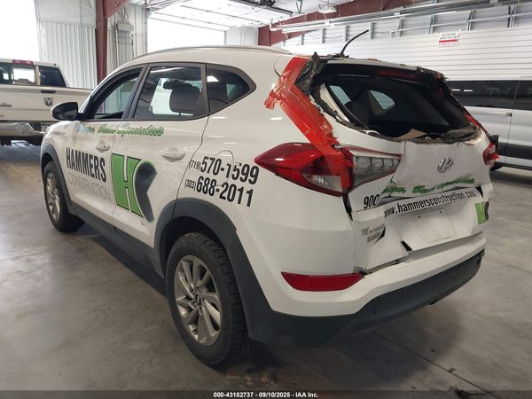 2016 HYUNDAI TUCSON SE