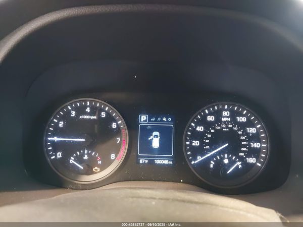 2016 HYUNDAI TUCSON SE