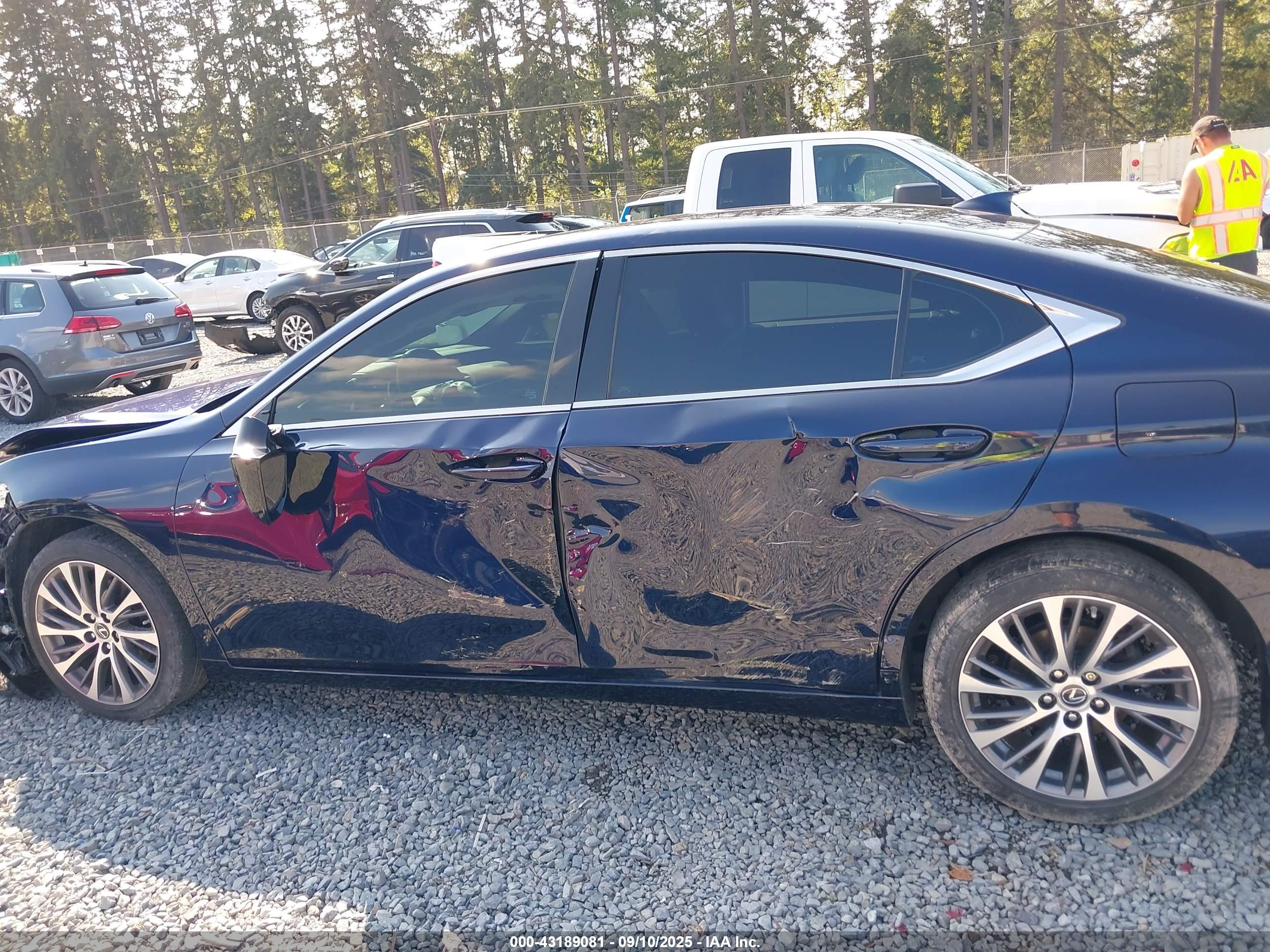 2021 LEXUS ES 250 350 Premium