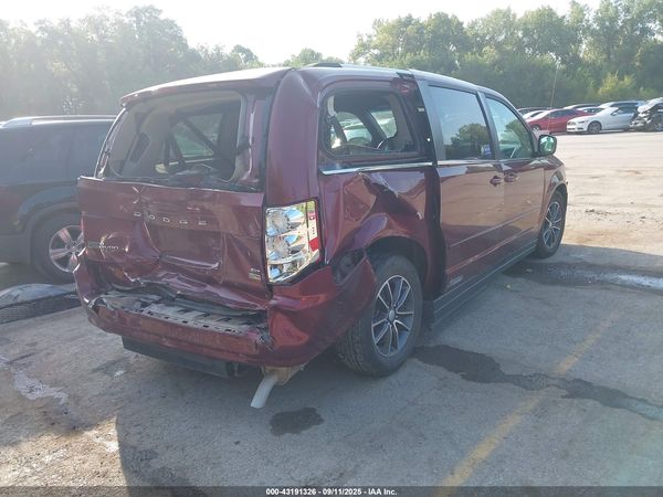 2017 DODGE GRAND CARAVAN SXT — I4