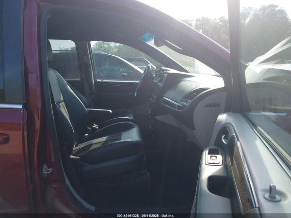 2017 DODGE GRAND CARAVAN SXT — I5