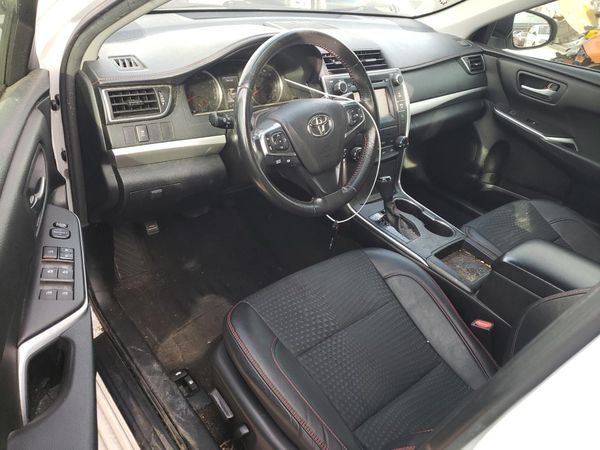 2015 TOYOTA CAMRY