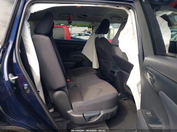 2020 TOYOTA HIGHLANDER L — I8