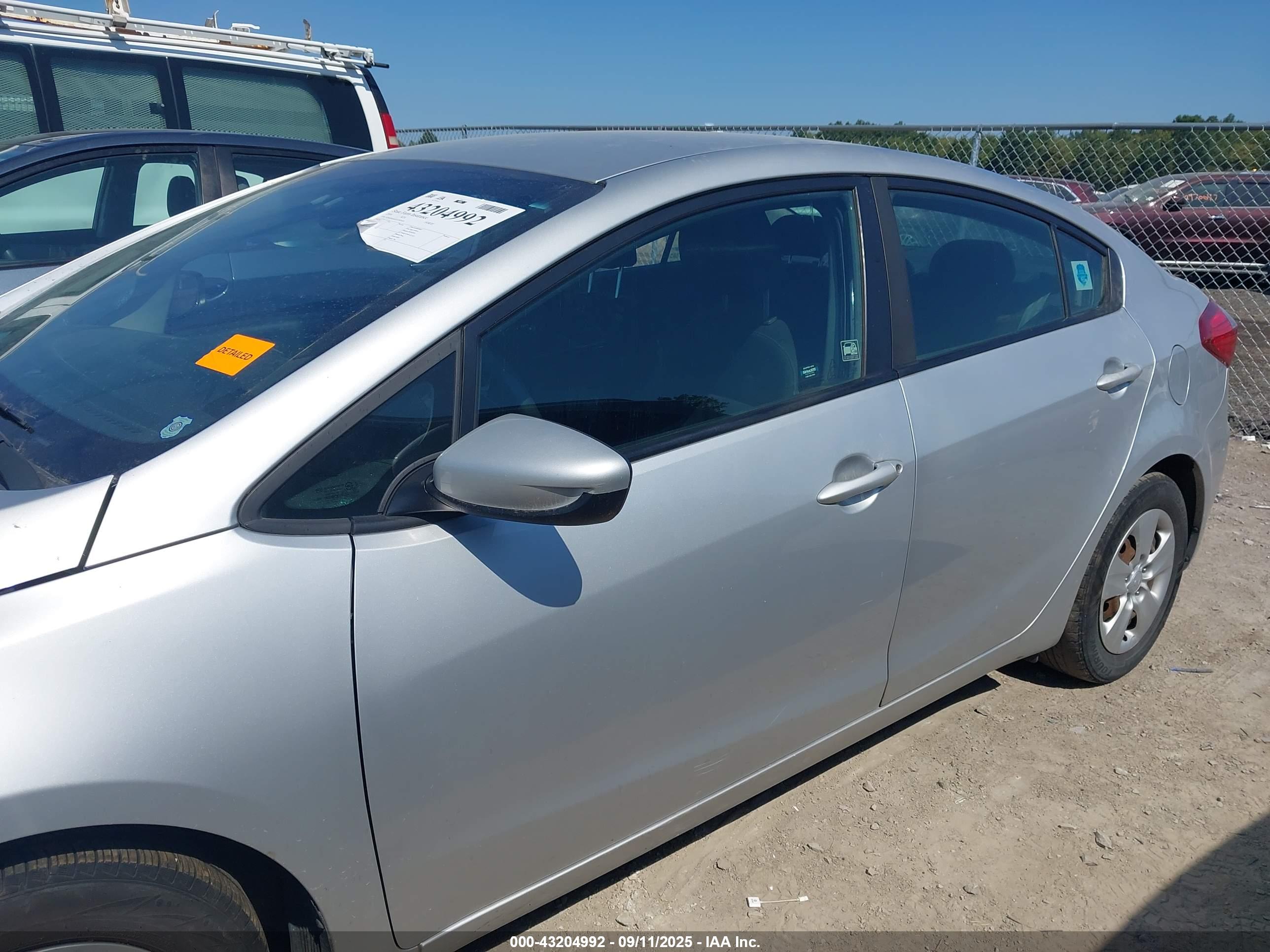 2016 KIA FORTE LX