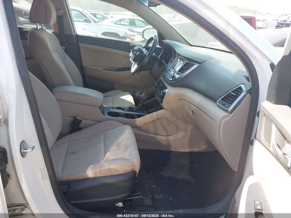 2017 HYUNDAI TUCSON SPORT