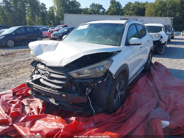 2017 HYUNDAI TUCSON SPORT