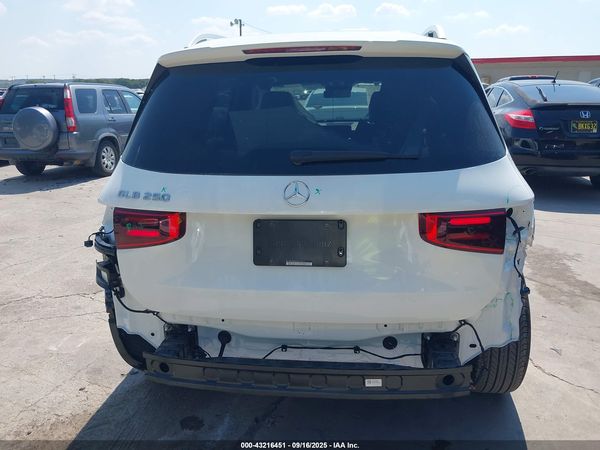 2025 MERCEDES-BENZ GLB 250 GLB250