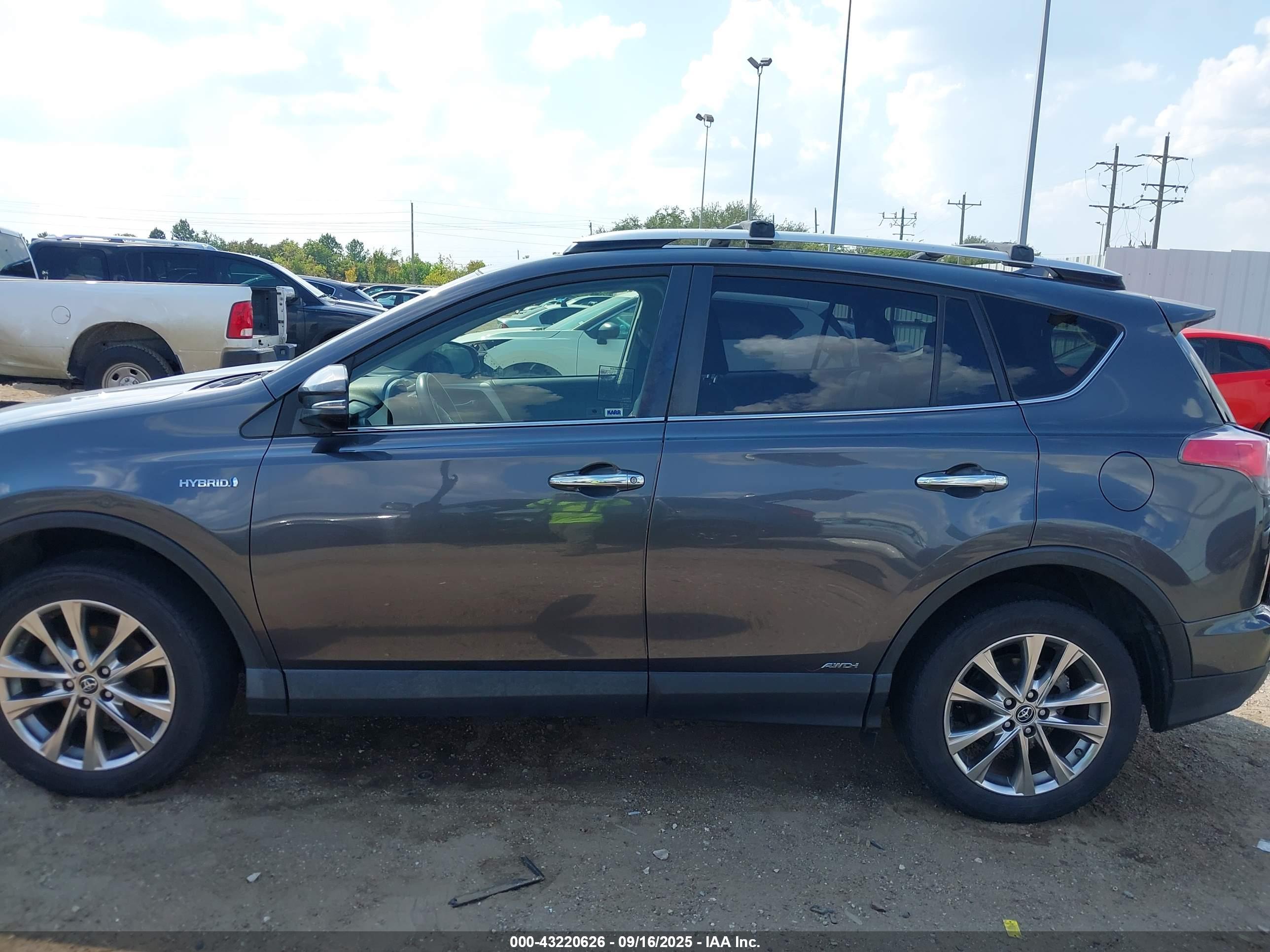 2016 TOYOTA RAV4 HYBRID LIMITED