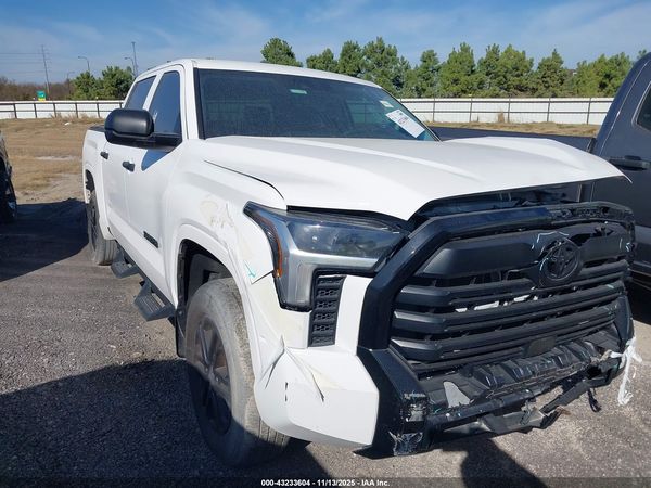 2024 TOYOTA TUNDRA SR