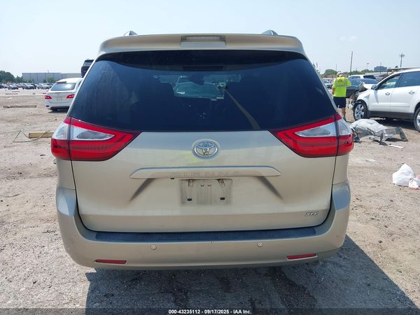 2017 TOYOTA SIENNA XLE PREMIUM 8 PASSENGER