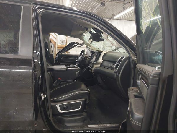 2022 RAM 1500 LARAMIE  4X4 6'4 BOX