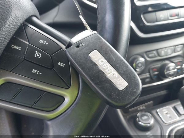 2019 JEEP CHEROKEE LIMITED 4X4 — I11