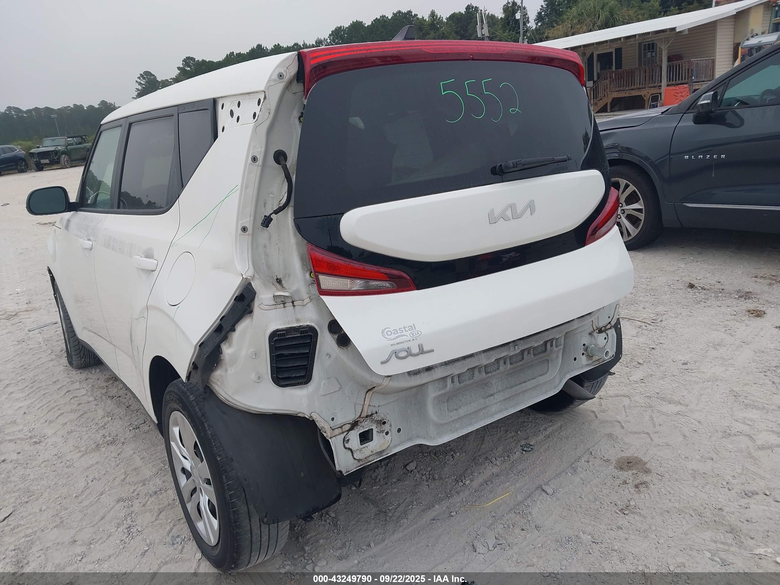 2022 KIA SOUL LX