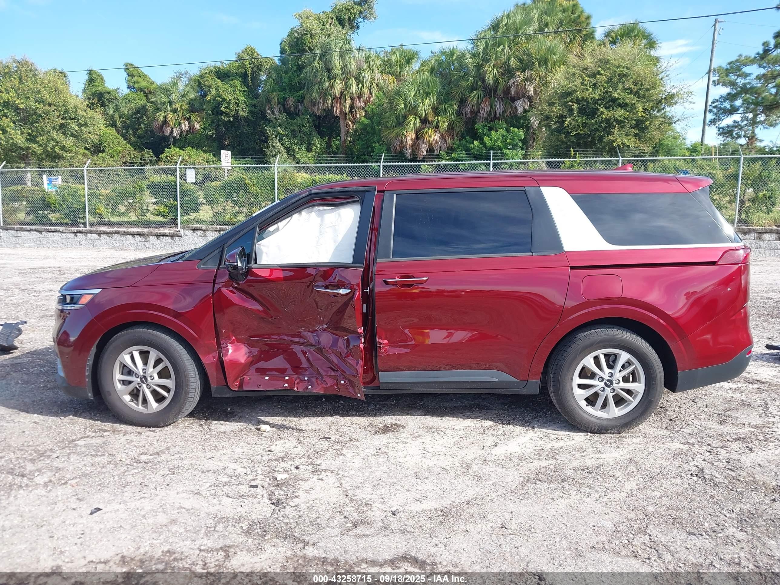 2023 KIA CARNIVAL MPV LX SEAT PACKAGE