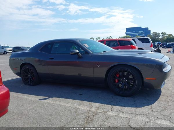 2016 DODGE CHALLENGER SRT HELLCAT