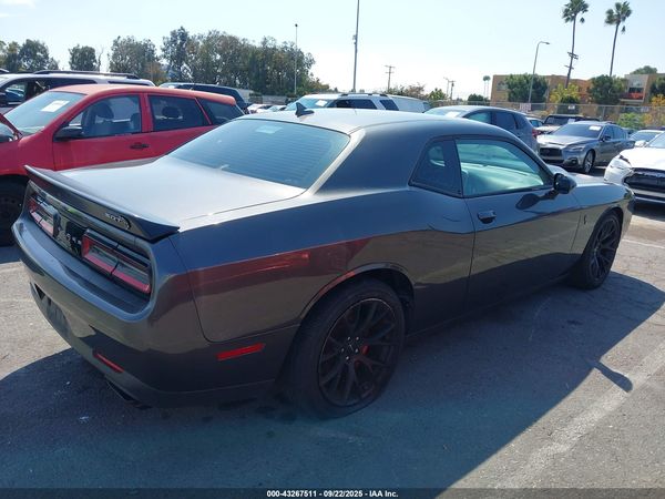 2016 DODGE CHALLENGER SRT HELLCAT