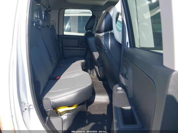 2023 RAM 1500 CLASSIC TRADESMAN  4X2 6'4 BOX