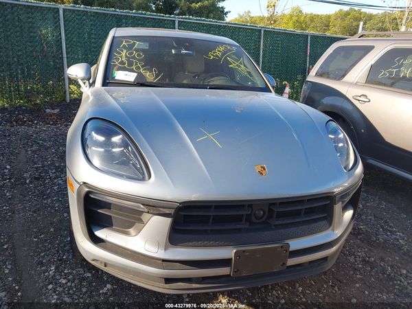 2024 PORSCHE MACAN T