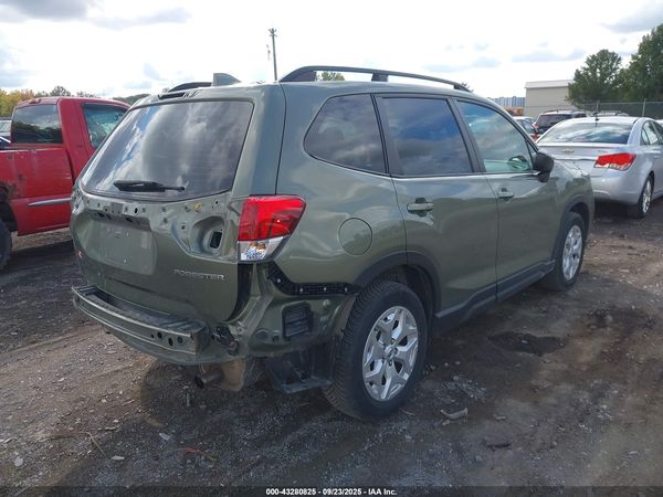 2019 SUBARU FORESTER — I4