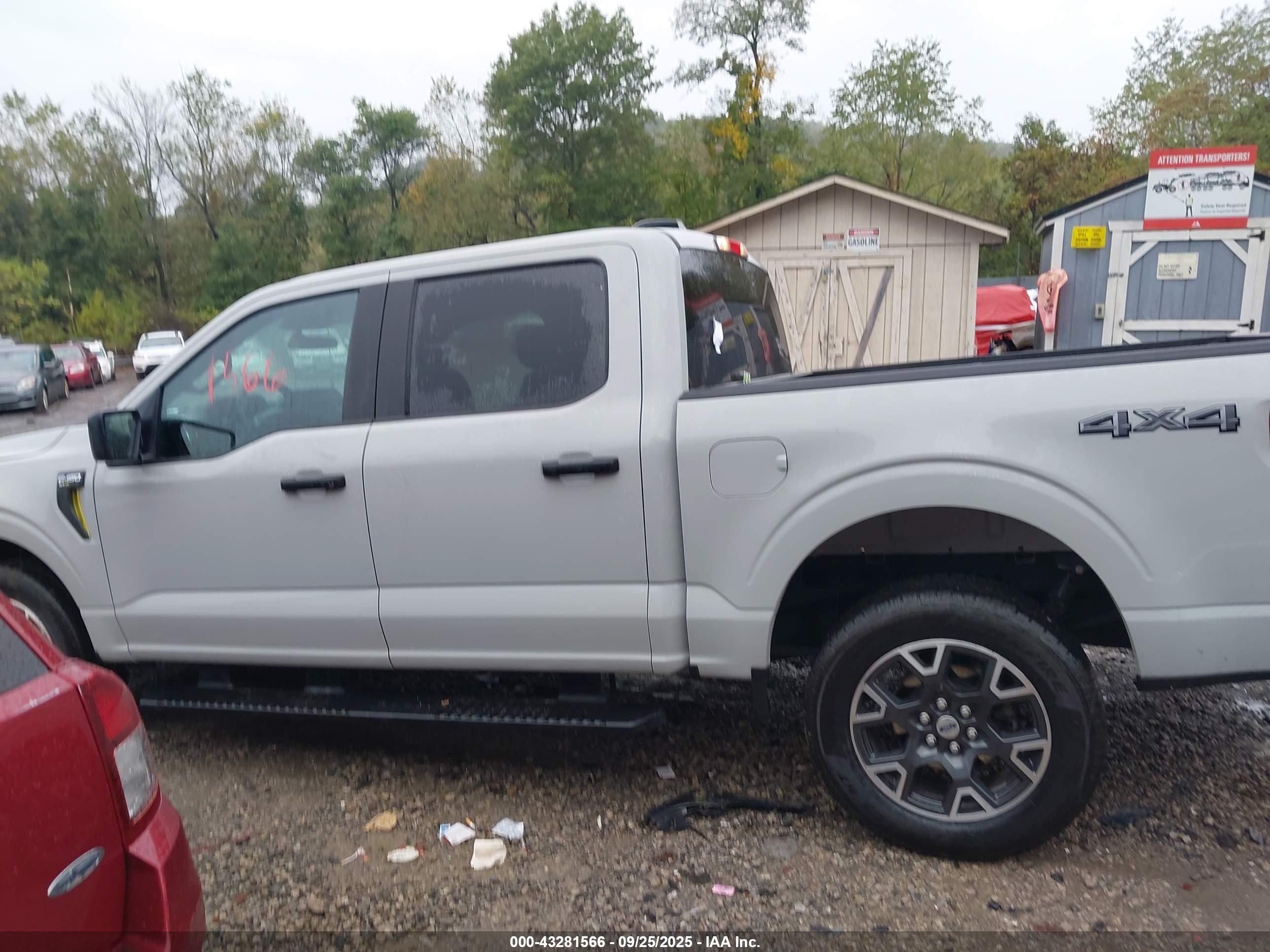 2024 FORD F-150 STX