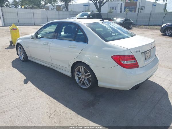2012 MERCEDES-BENZ C 250 LUXURY/SPORT