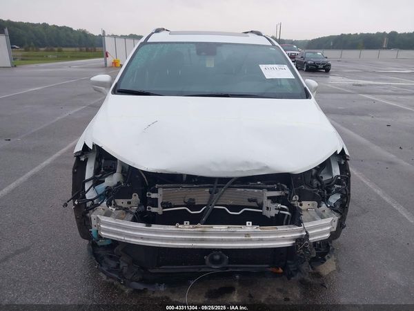 2019 CHRYSLER PACIFICA — I6