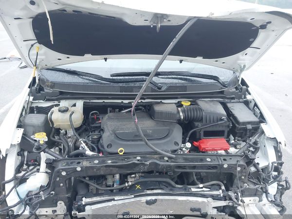 2019 CHRYSLER PACIFICA — I10