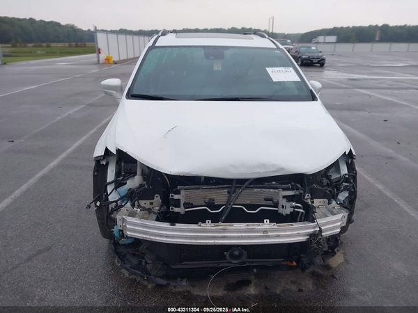 2019 CHRYSLER PACIFICA — I115
