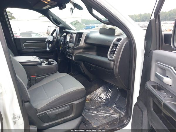 2022 RAM 2500 BIG HORN  4X4 6'4 BOX