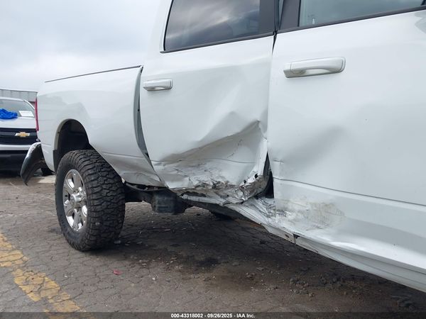 2022 RAM 2500 BIG HORN  4X4 6'4 BOX