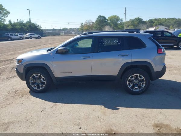2019 JEEP CHEROKEE TRAILHAWK 4X4