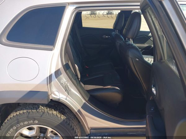 2019 JEEP CHEROKEE TRAILHAWK 4X4