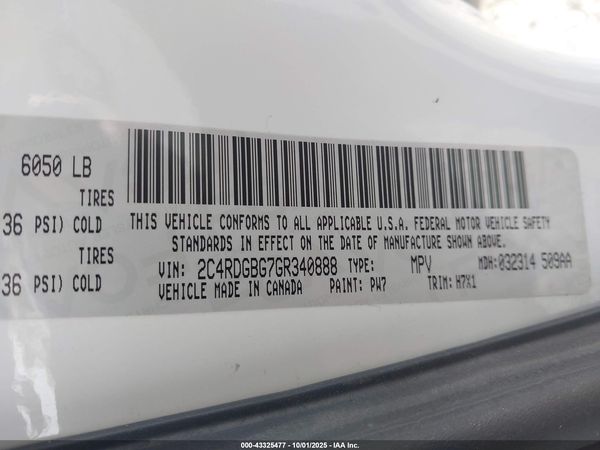 2016 DODGE GRAND CARAVAN SE — I9